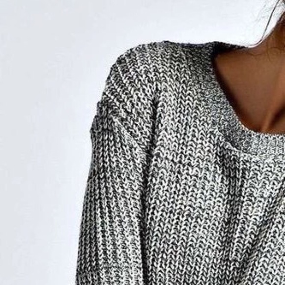 Heart Patch Chunky Knit Pullover Sweater - Picture 3 of 7